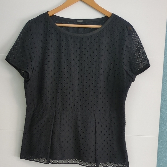 Elie Tahari Tops - Elie Tahari Black Eyelet Short-Sleeve Peplum Top Minimalist Career Formal Sz L